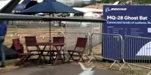 Boeing punta sul drone che vola accanto ai piloti