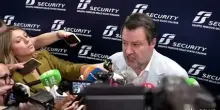 Bologna, Salvini: basta odio contro le forze dell'ordine