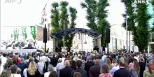Oslo ricorda le 77 vittime del doppio attentato di 15 anni fa