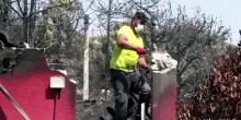 In Spagna il ritorno nella case distrutte da incendi: un vero disastro