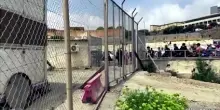 Marocco, centinaia di migranti arrivano nell'enclave spagnola di Ceuta