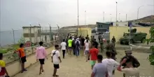 Ceuta, 37.000 tornano in Marocco mentre gli arrivi continuano