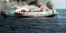 Indonesia, incendio su un traghetto: 5 morti e decine di dispersi