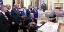 Hormuz, Trump minaccia l'Iran: Teheran frena sull'accordo