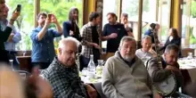 Addio a Francesco Guccini, la voce controcorrente che raccont&ograve; l'Italia