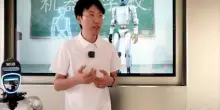 Cina, la scuola dove si formano i robot per il mondo del lavoro