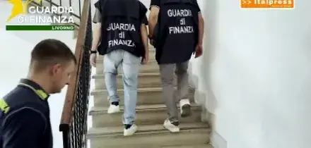 Livorno, nascondevano la droga in un frigorifero. Due arresti