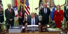 Trump: Usa controllano lo Stretto di Hormuz, possiamo decapitare Iran