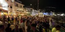 Cinquecento droni luminosi nel cielo di Capri per notte di San Lorenzo