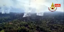 Incendi nell'Aquilano e nel Chietino, proseguono le operazioni dei Vigili del Fuoco