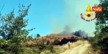 Incendio a Civitella di Romagna, Vigili del Fuoco in azione per domare le fiamme