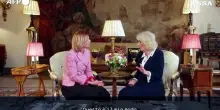 La regina Camilla rivela: &ldquo;&Egrave; stato difficile tenere segreto il cancro di Carlo&rdquo;