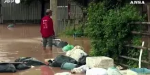 Forti piogge in Thailandia, strade sommerse nella provincia di Nan