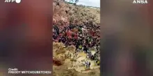 Repubblica Centrafricana, crollata una miniera d'oro: il video della tragedia