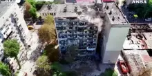 Ucraina, continuano le operazioni di ricerca dopo l'attacco russo a Kiev