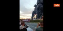Esercito ucraino colpisce con droni raffineria russa a Novokuybyshevsk, fumo dagli impianti