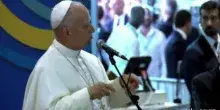 Papa ai giovani del Meeting: costruite la pace, mondo ha bisogno di voi