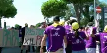 L'abbaraccio del popolo di Cl a Papa Leone dal Meeting di Rimini