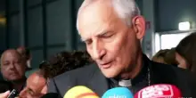 Migranti, card. Zuppi: no a stupide e volgari polarizzazioni