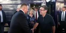 Il premier britannico Burnham a Kiev, l'arrivo in treno
