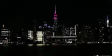 New York, Empire State Building in rosa per Dolly Parton