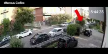 Rapinava le anziane, arrestato dalla polizia: il video