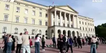 Norvegia, bandiera a mezz'asta sul Palazzo Reale per la morte del re Harald