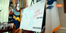 Trump cambia nome Lago Ontario in Lago America, i cartelli nello Studio Ovale 'Lake America'