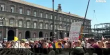 Campi Flegrei, tensioni alla protesta dei cittadini di Pozzuoli