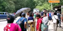 Il maltempo rallenta i soccorsi in Nepal, pi&ugrave; di mille le vittime