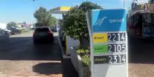 Caro-benzina, Torino: la senza-piombo sopra i 2,1 euro al litro
