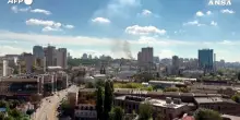 Kiev, drone russo colpisce edificio residenziale: cinque feriti