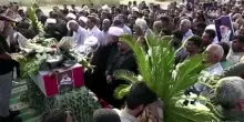 Iran, funerali della vittima dell'attacco USA durante un matrimonio