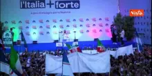 "Emozione immensa", Meloni alla festa di Bari per longevit&agrave; Governo, la folla grida "Giorgia"