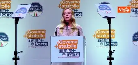 Meloni: Dei giorni ho nuotato nella colla, ma non ho mai mollato e non intendo farlo ora