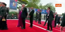 Venezia 83, gli ospiti sul red carpet del film "Look back" tra lusso ed eleganza