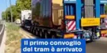 "Arriva a Bologna il primo tram rosso e oro: un viaggio lungo la via Emilia verso il futuro della mobilit&agrave; urbana"