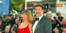 Penelope Cruz con un red dress sul tappeto rosso di Venezia 83