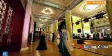 Cina, alla Beijing Fashion Week sfilano creazioni ispirate ai bronzi antichi