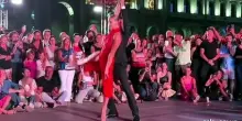 Milano OnDance, l'omaggio al tango di Roberto Bolle in piazza Duomo