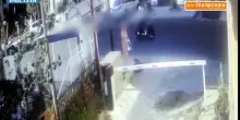 Tenta di sgozzare un&rsquo;anziana per strada, arrestato 42enne nel nisseno