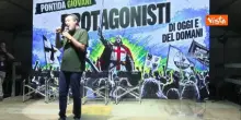 Salvini sul palco di Pontida Giovani: Se siamo qua &egrave; perch&eacute; c'&egrave; stato un visionario come Bossi