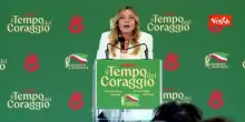 Meloni: Pensavamo di poter cantare insieme "Bollo ciao", ma a sinistra vogliono continuare a pagarlo