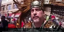 Parata di lowrider a San Francisco: le auto personalizzate invadono le strade