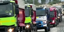 Portogallo, centinaia di camion protestano contro il caro carburante