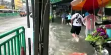 Piogge devastanti a Bangkok, dichiarato lo stato di calamit&agrave;