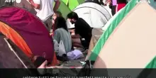 Centinaia di manifestanti accampati a Madrid per il diritto alla casa