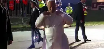 Papa in Francia, ultimo giorno della sua visita a Metz