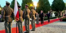 Meloni in visita ufficiale a Praga, l'incontro con il premier Babis