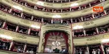 Standing ovation per Mattarella alla cerimonia per 120esimo Cgil alla Scala di Milano